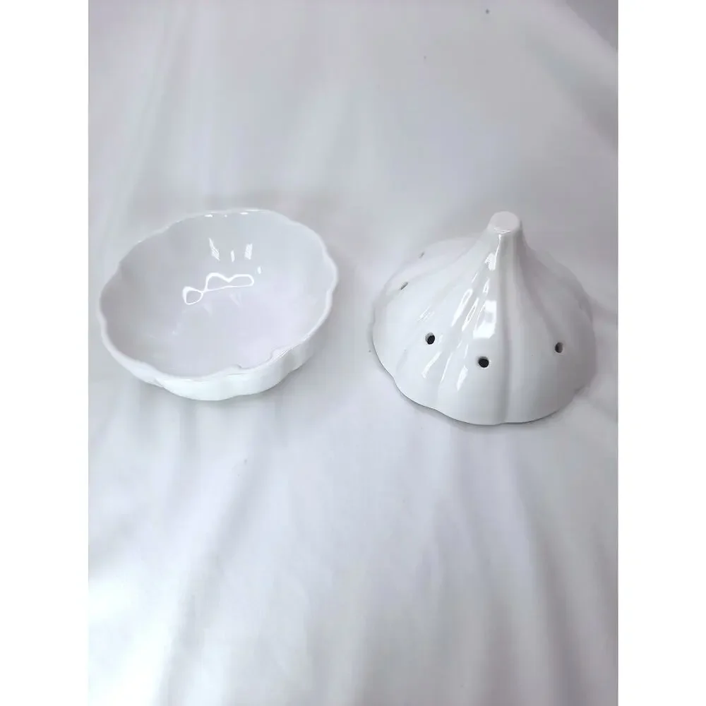 Crate and Barrel Garlic Keeper White Ceramic Bulb Shaped Vintage Jar with Lid
